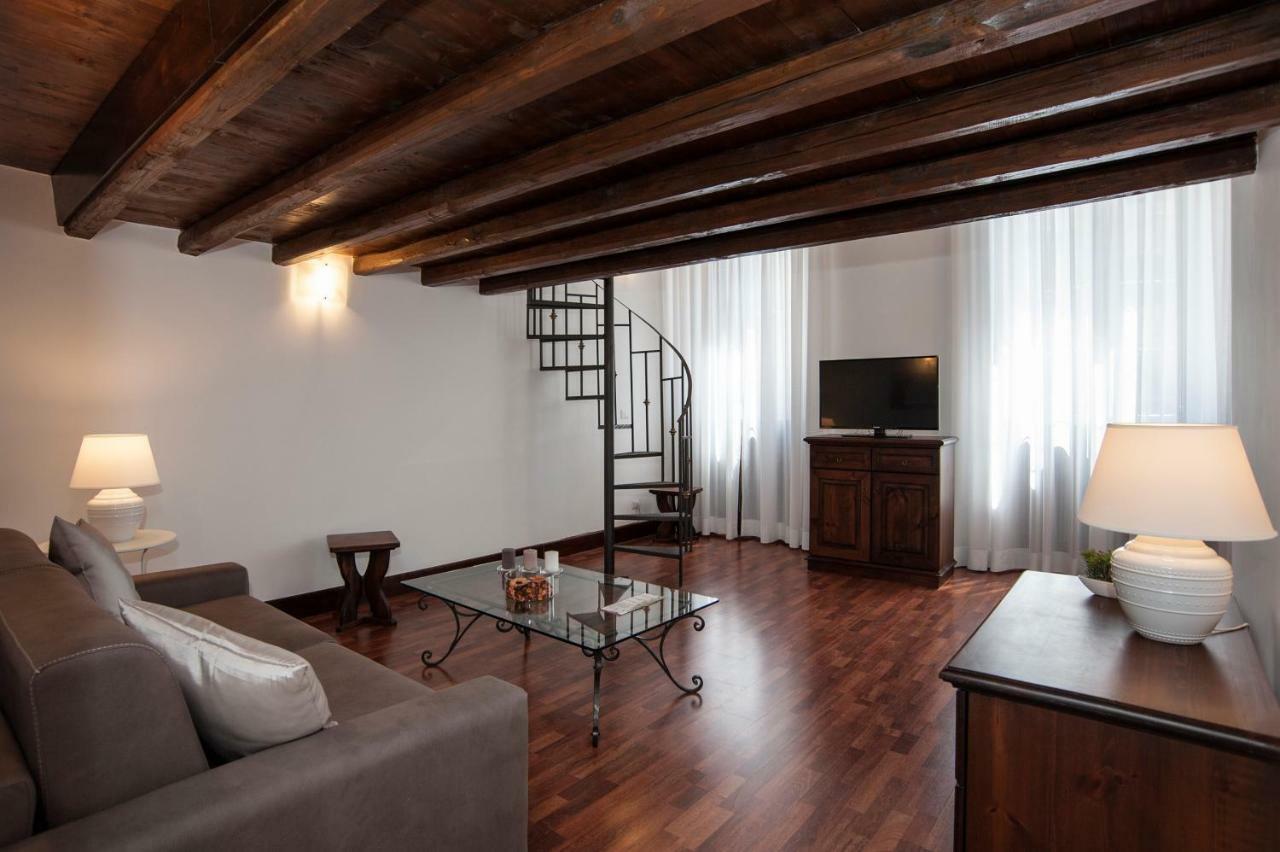La Casa Di Laura A Trastevere * Rome